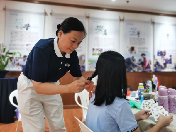 线上配资门户官网 传递社会关怀  免费“暑期营”关爱困境儿童