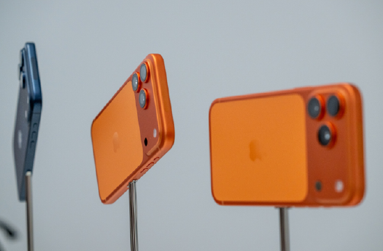 十大配资软件公司 苹果公司开始引导消费者习惯2000美元的iPhone价位